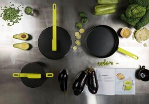 karim rashid: hook cookware collection for TVS
